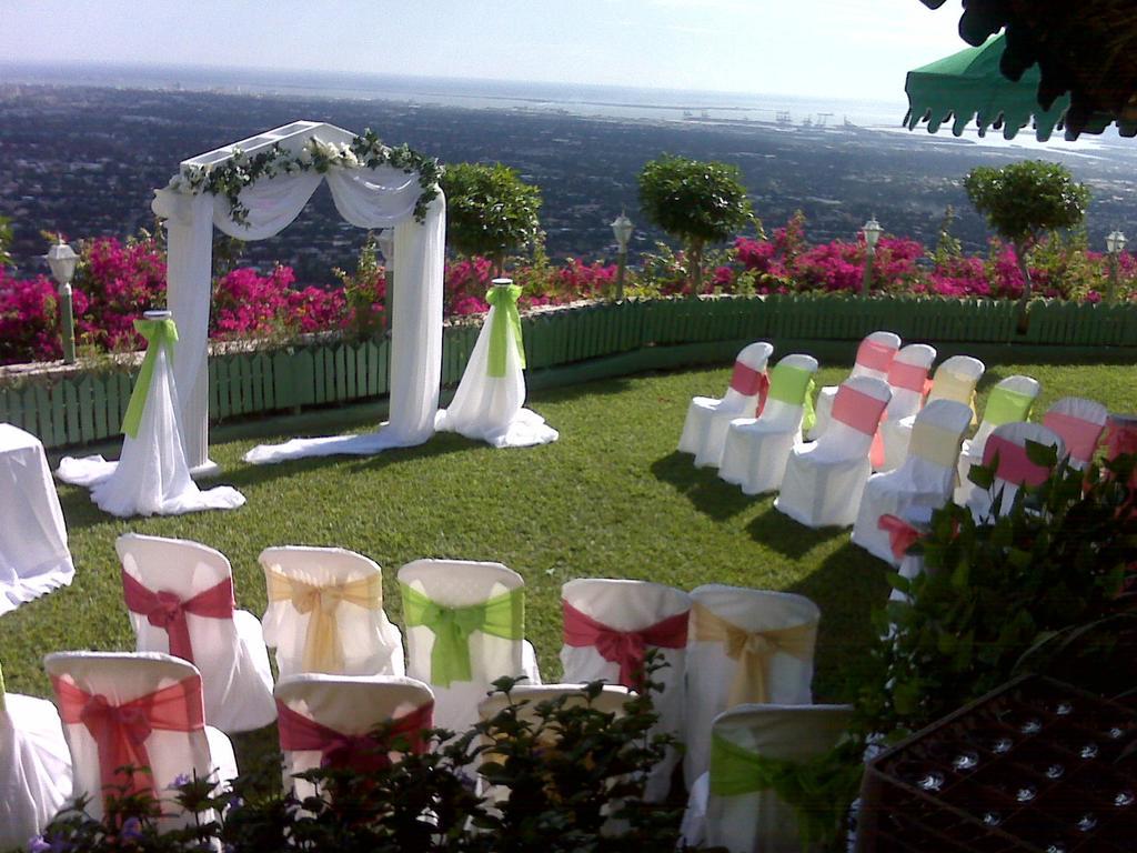 קינגסטון City View Hotel מראה חיצוני תמונה